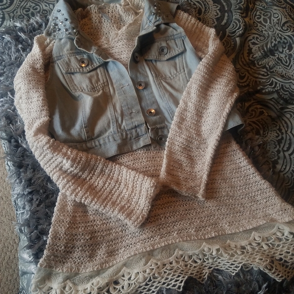 Layering bundle.  💕❄ - Picture 1 of 3